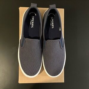 Sperry Crest Slip On Navy Women’s sneaker shoes size 8.5- new, never worn